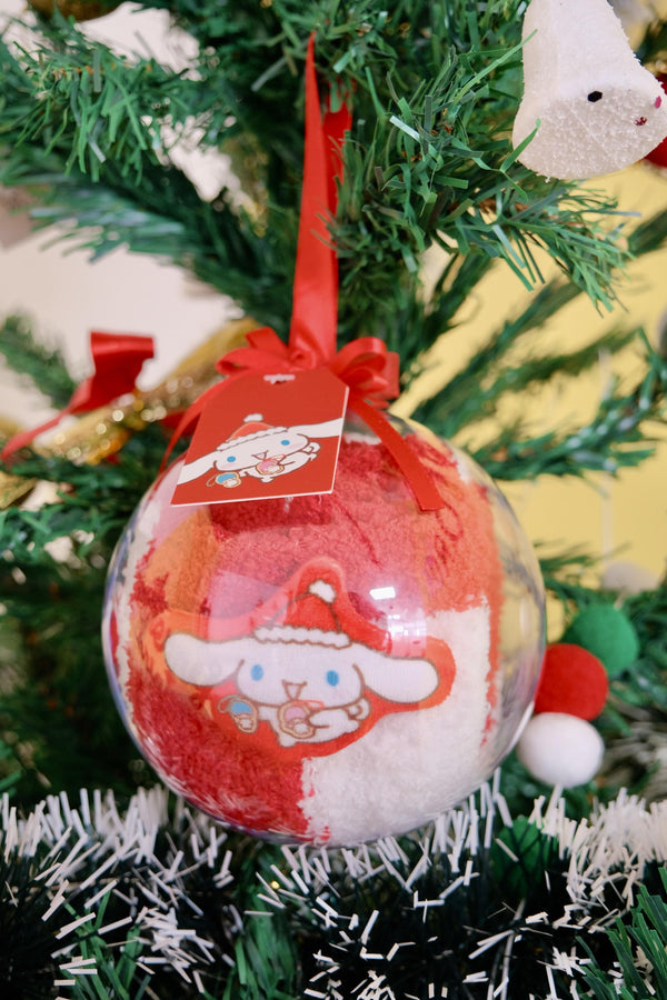 Boule de noël avec chaussettes à l'intérieur Cinnamoroll SANRIO